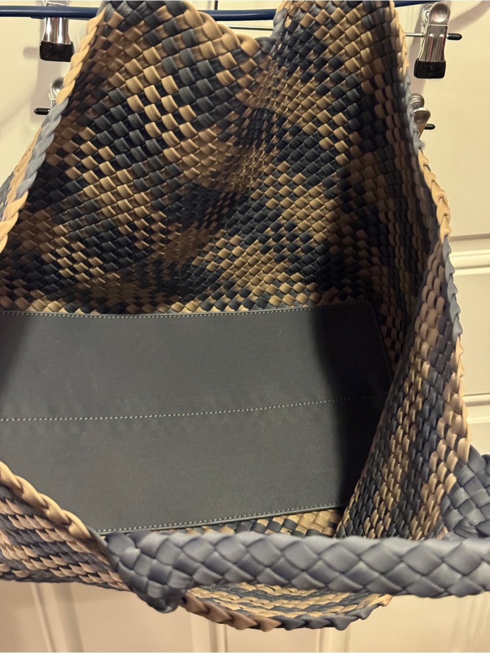 Naghedi St. Barths Dune Large Plaid Tote Handwoven Neoprene w Zip Pouch $350.00 - Picture 13 of 13